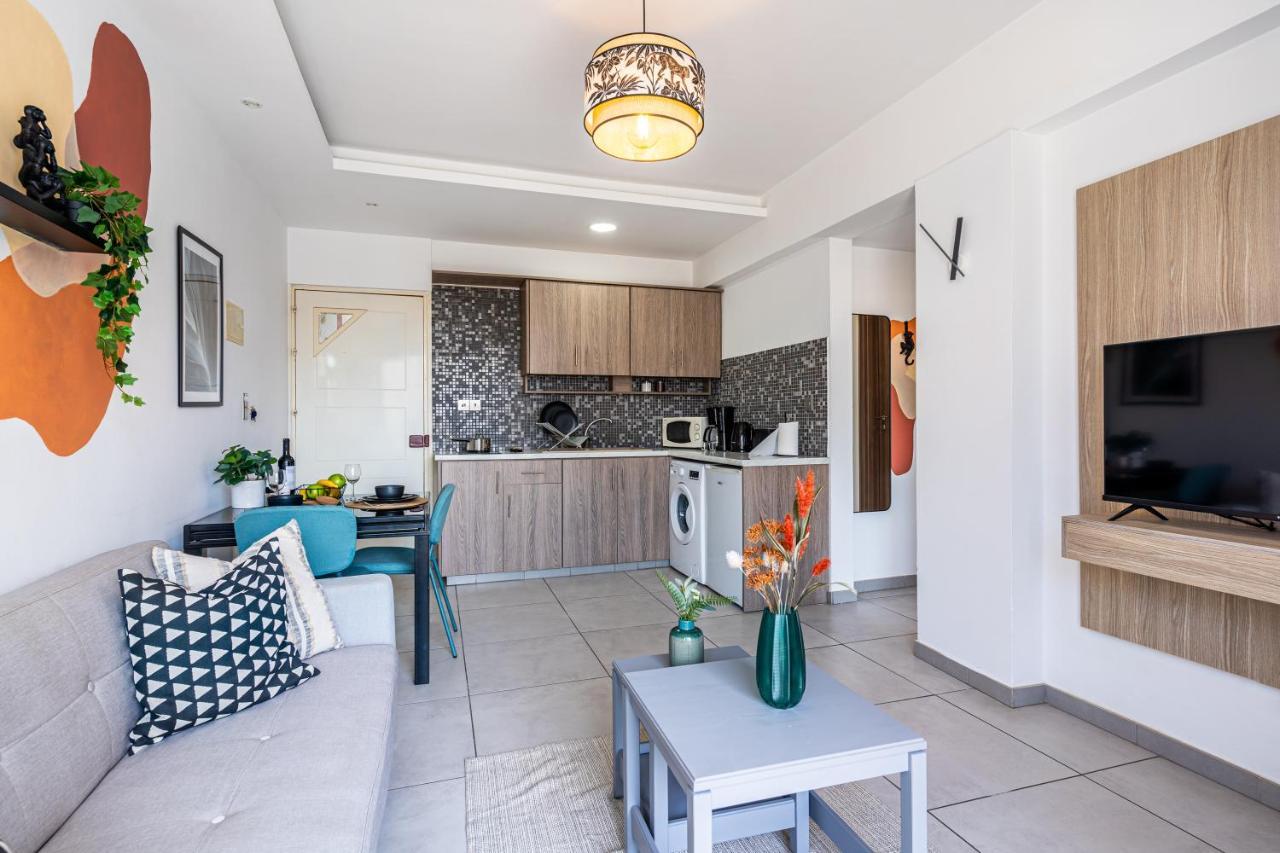 Made With Love 1-Br Apt By Finikoudes Beach Lárnaka Eksteriør bilde