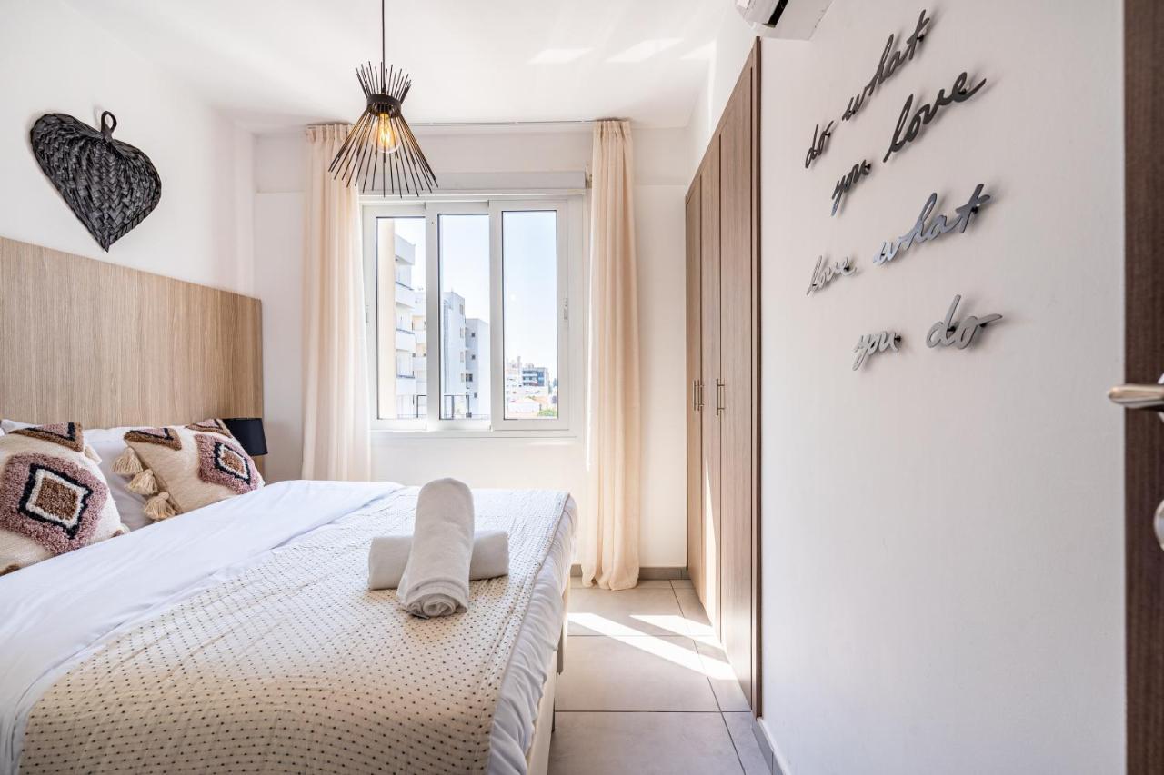Made With Love 1-Br Apt By Finikoudes Beach Lárnaka Eksteriør bilde